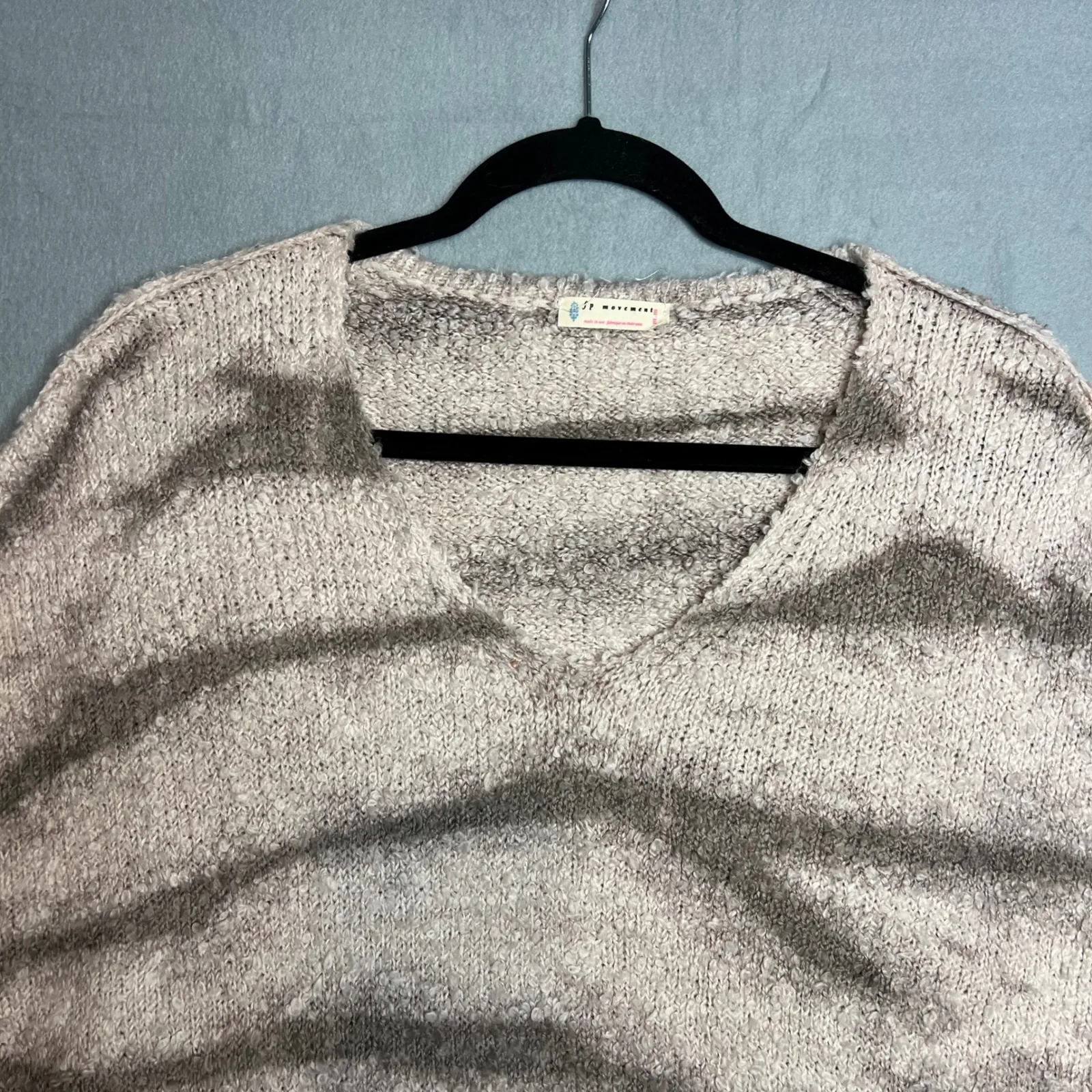 FP Movement Fuzzy Striped V Neck Sweater Oversized Size M Cozy Casual Relaxed Gray Size M - Image 3