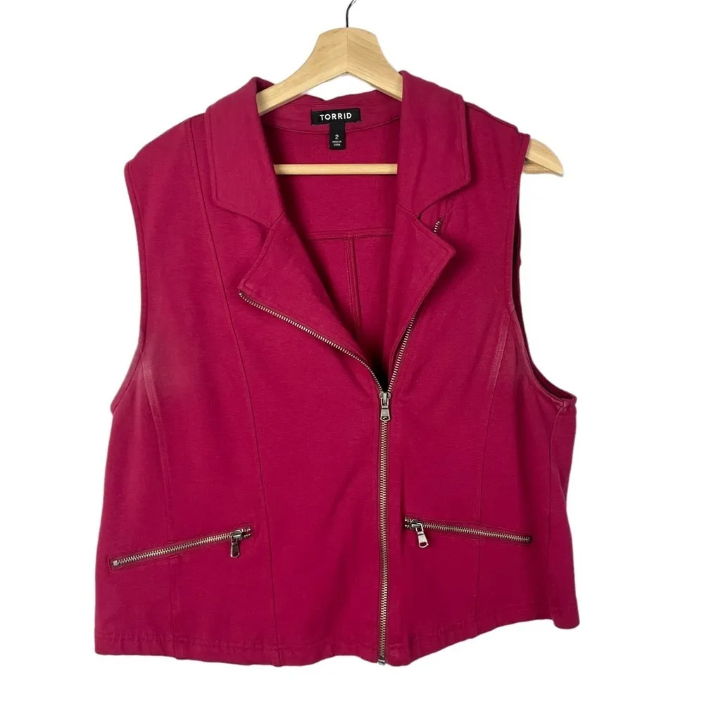 Torrid Beet Red Cropped Zip Moto Jacket 2 - Image 3