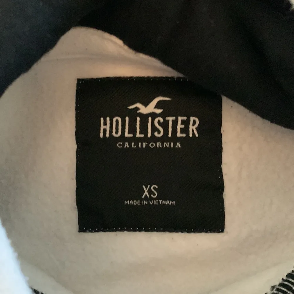 Hollister white hoodie - Image 3