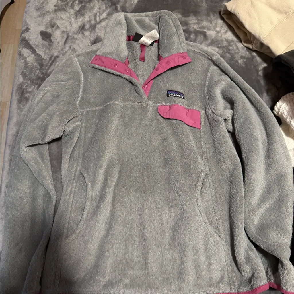 Patagonia Women's Re-Tool Snap-T Pullover Grey Pink Size Small - Image 2