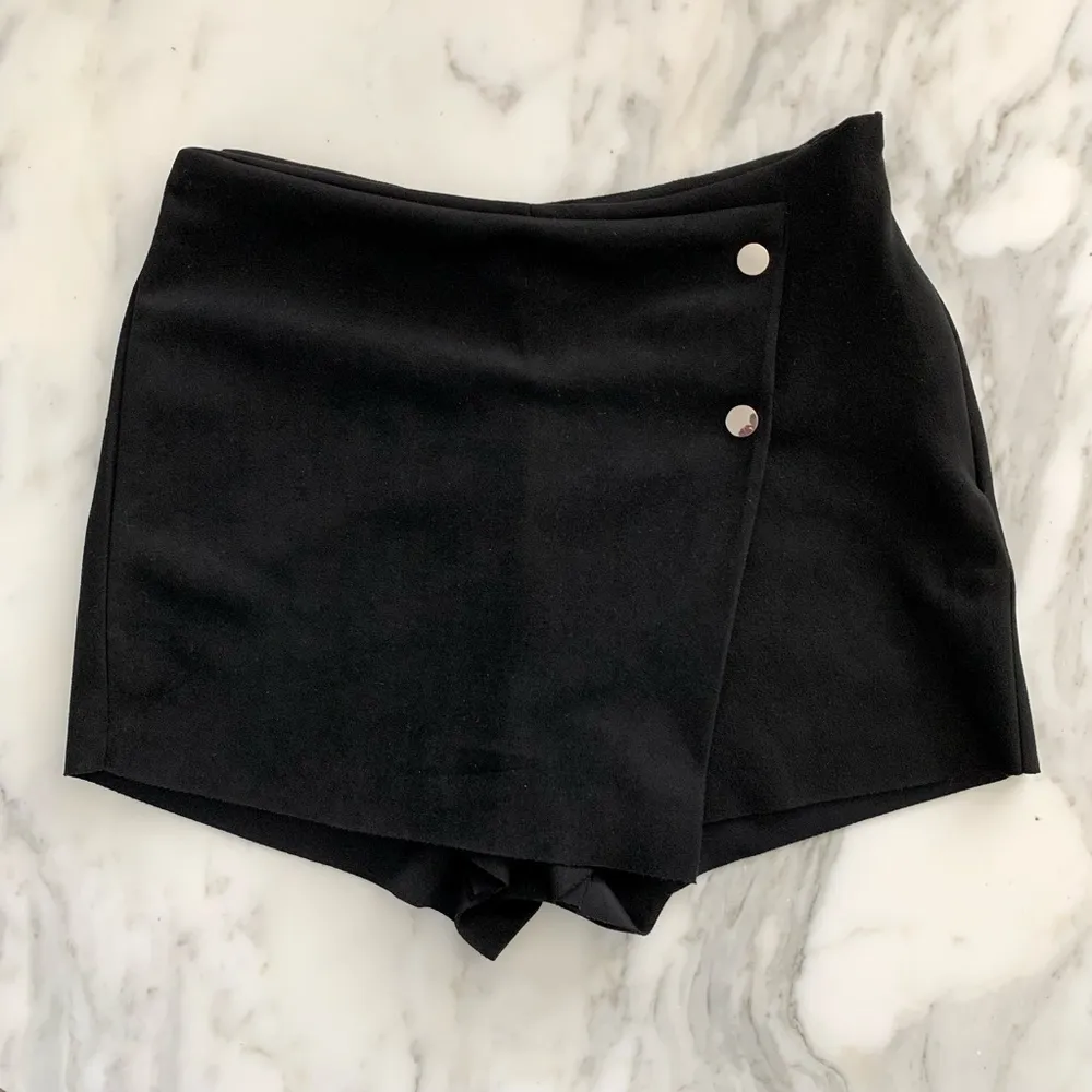 Love Tree Black Suede Skort/Skirt • Women’s S - Image 4