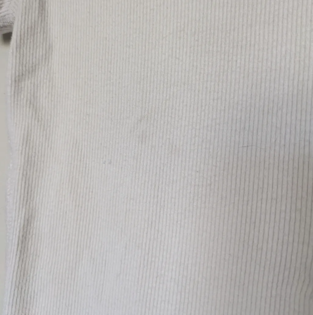 Abercrombie & Fitch White V-Neck Bodysuit Sz L - Image 2