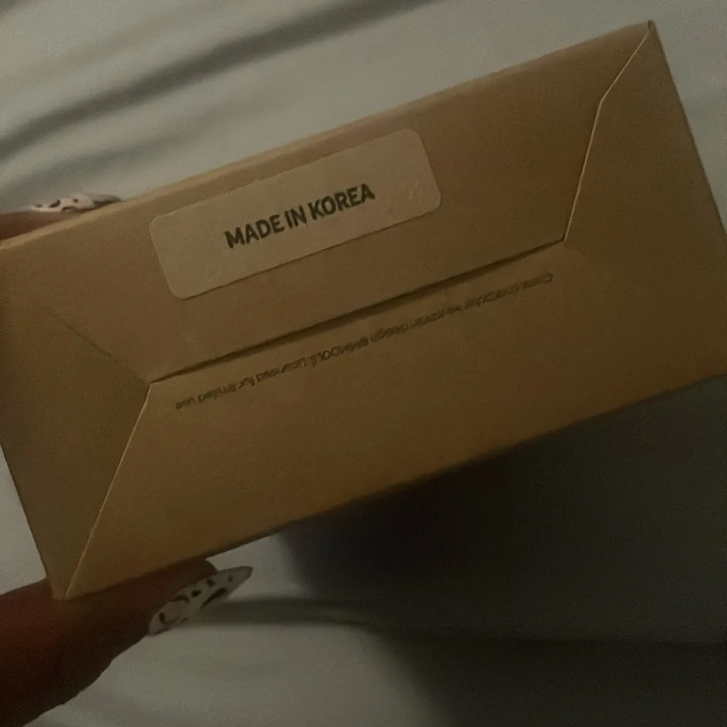 Mimools Chukmaepsisanho Stylasteridae Coral bag charm Yellow - Image 3