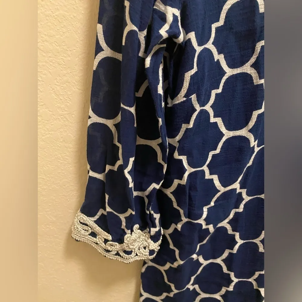 Lands End Quatrefoil 3/4 Length Sleeve Dress/Swim Cover-Up. - Image 9