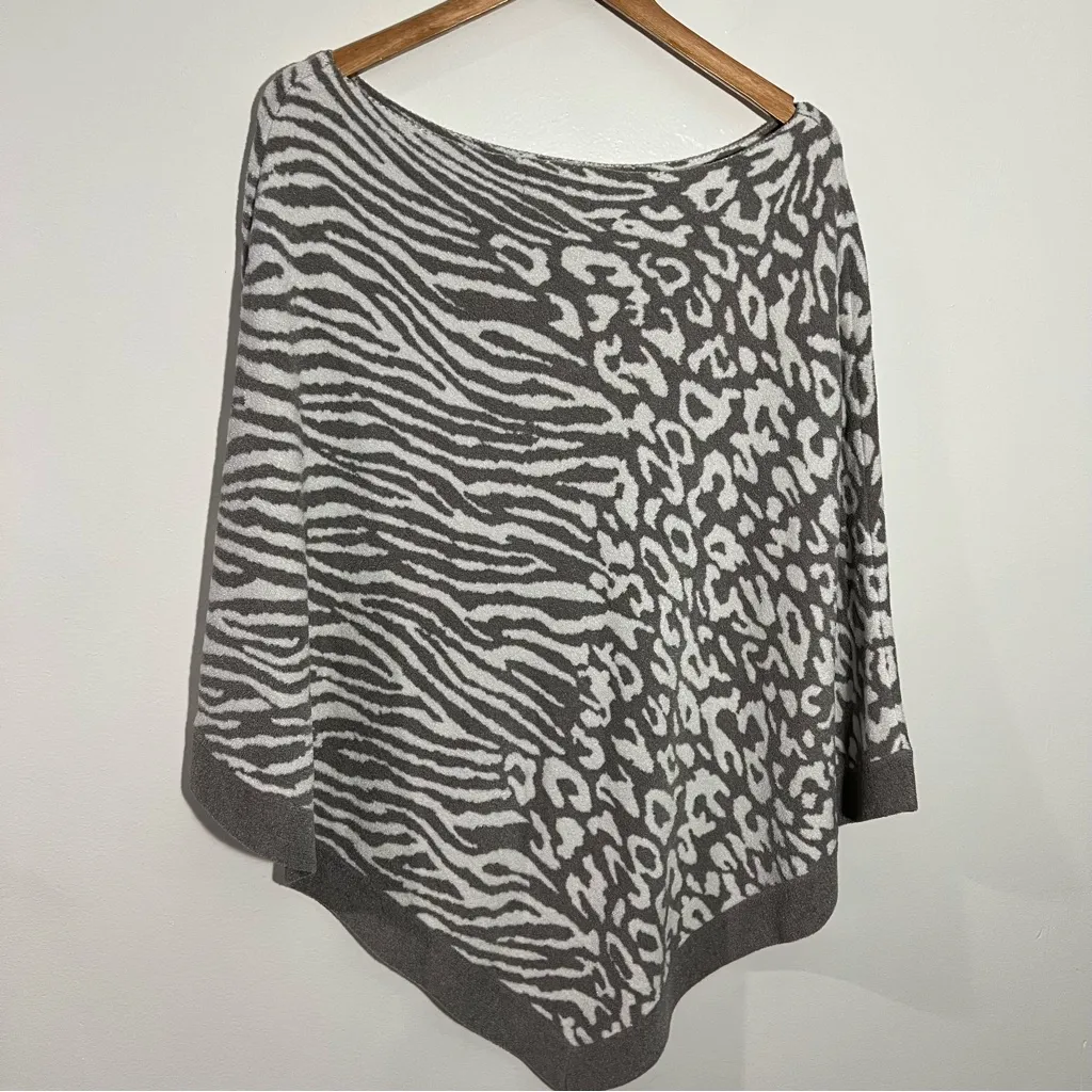 New Barefoot Dreams OS Animal Print OceanBreeze‎ Poncho Ultra Lite Cozy Chic - Image 7