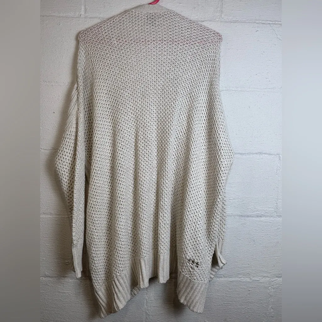 Aerie Woman’s Thick Chunky Knit Cream Coquette Cardigan Cozy Sweater Sz Medium - Image 7
