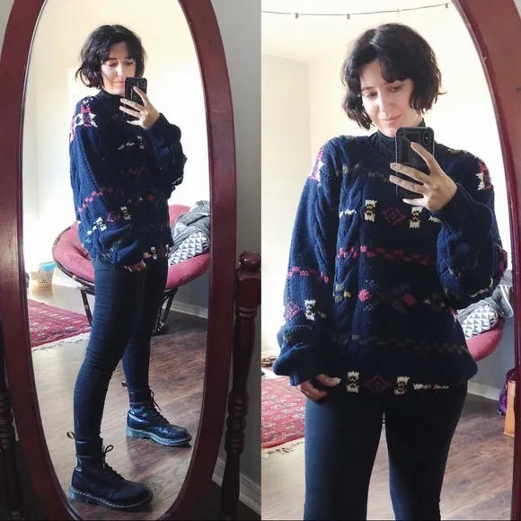 vintage • handknit sweater pullover chunky oversized navy blue 1990s cable knit Size L - Image 2