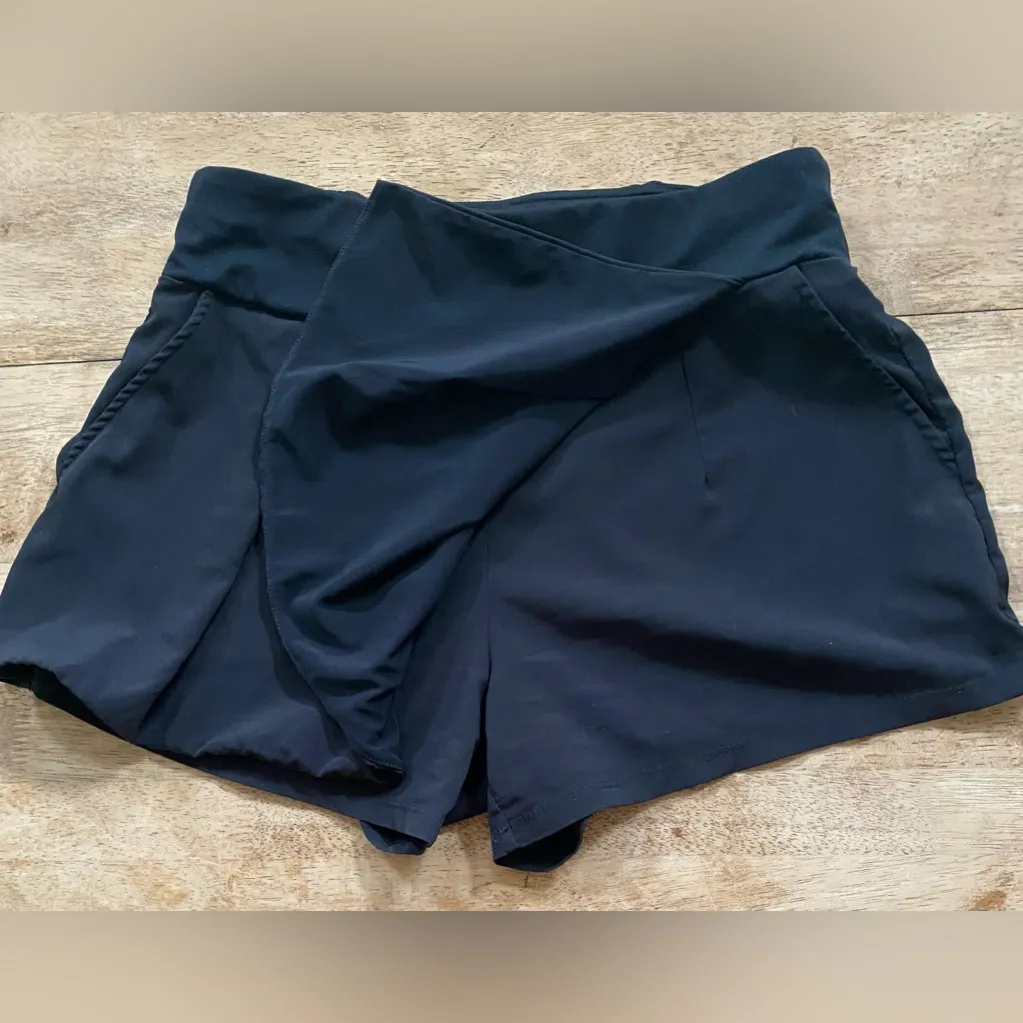 Fabletics Women’s Sz (See Pics For Measurements) Black Shaylee‎ Skort - Image 6