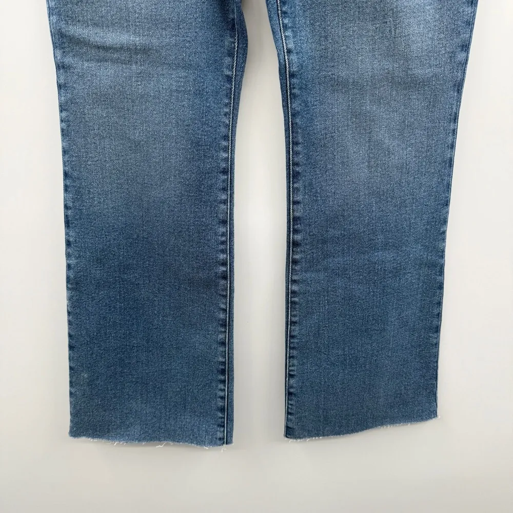 Good American NWT Flared Wide Leg Jeans Women’s Size 10/30 High Rise Medium Wash - Image 3