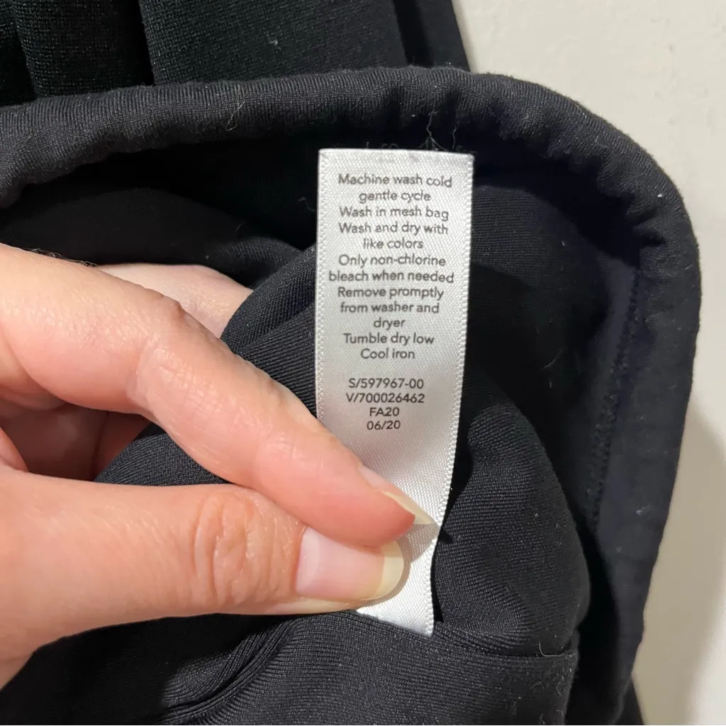 Athleta Hermosa Mock Neck Sweatshirt BLACK SIZE Medium Great Shape - Image 8