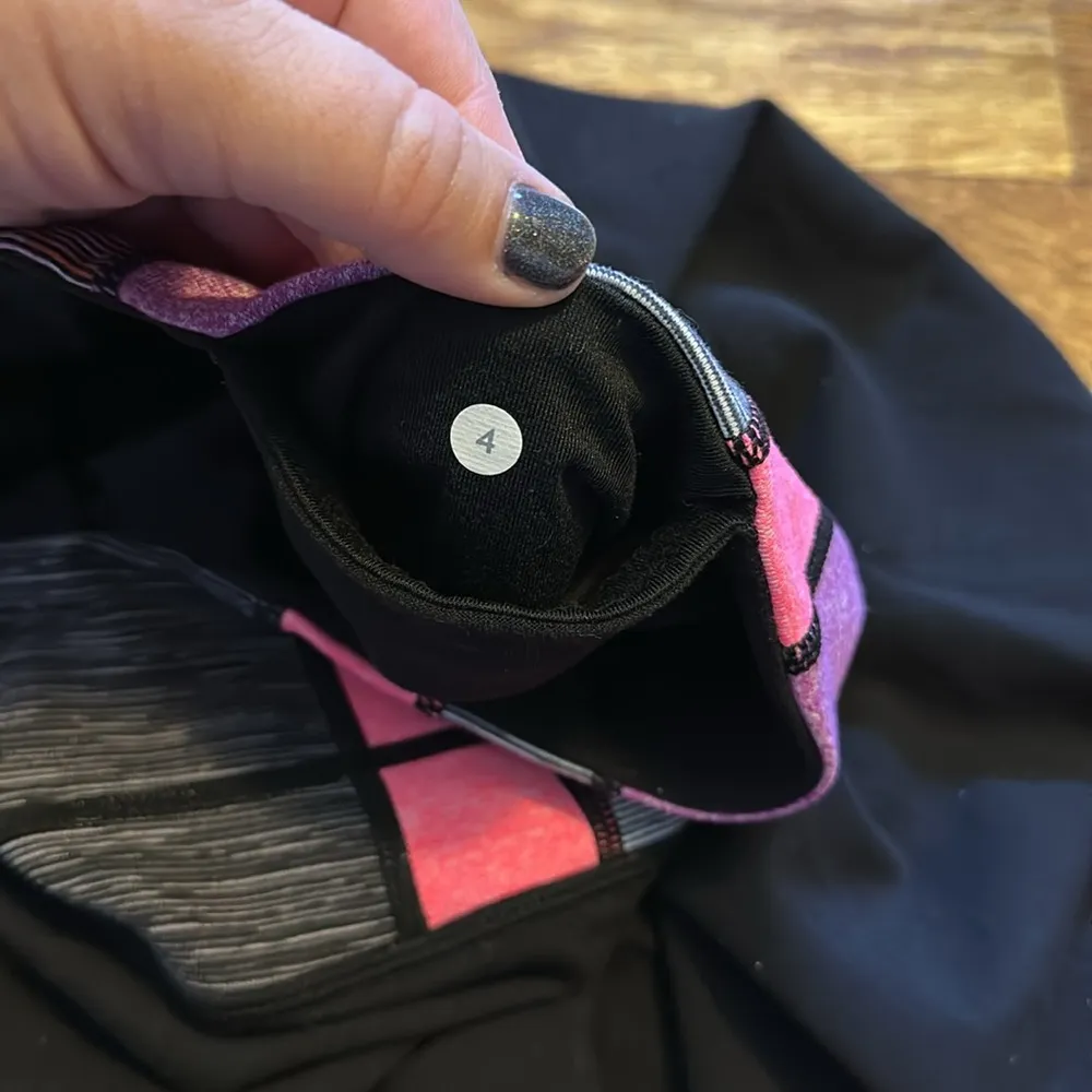 Y2K Black Pink Fold Over Cropped Leggings Yoga Pants Size 4 Workout - Image 8