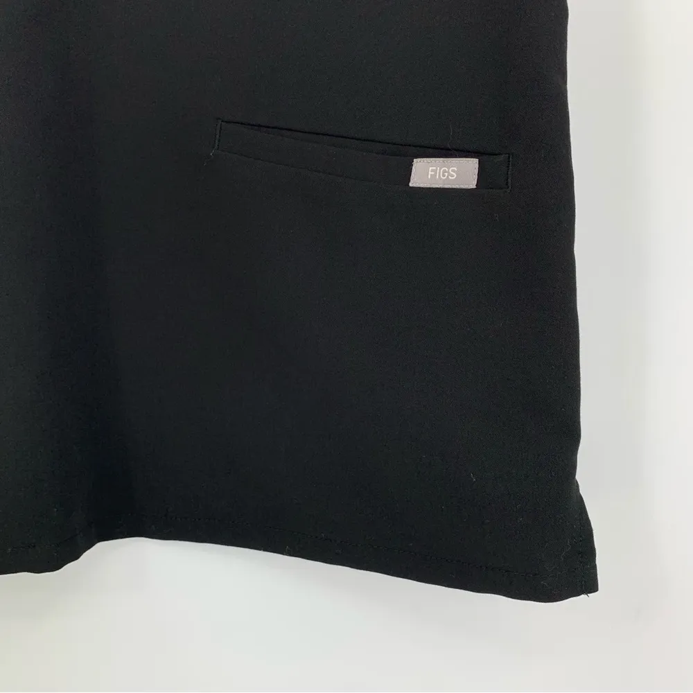 FIGS Casma Three Pocket Scrub Top Black XS - Image 3