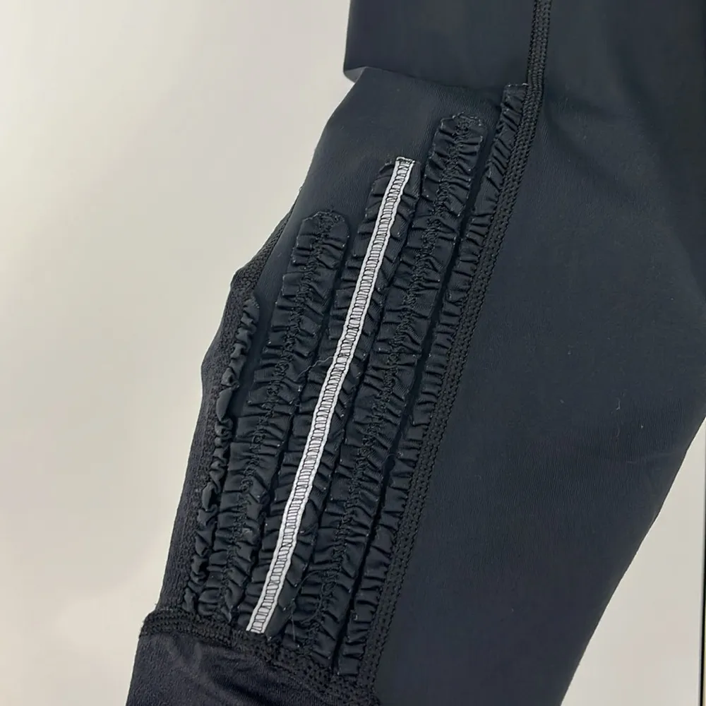 Lululemon Size 8 Black, Purple Crop Ruffle Ankle Trim Leggings with Zip Pocket - Image 4