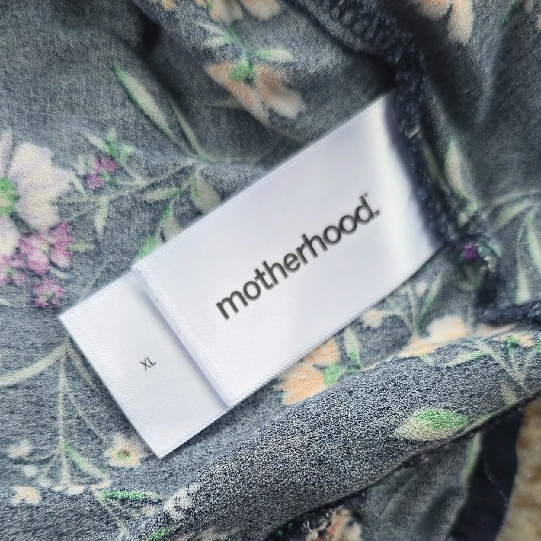 Motherhood Maternity Puff Sleeve Babydoll Top Floral Navy XL - Image 4