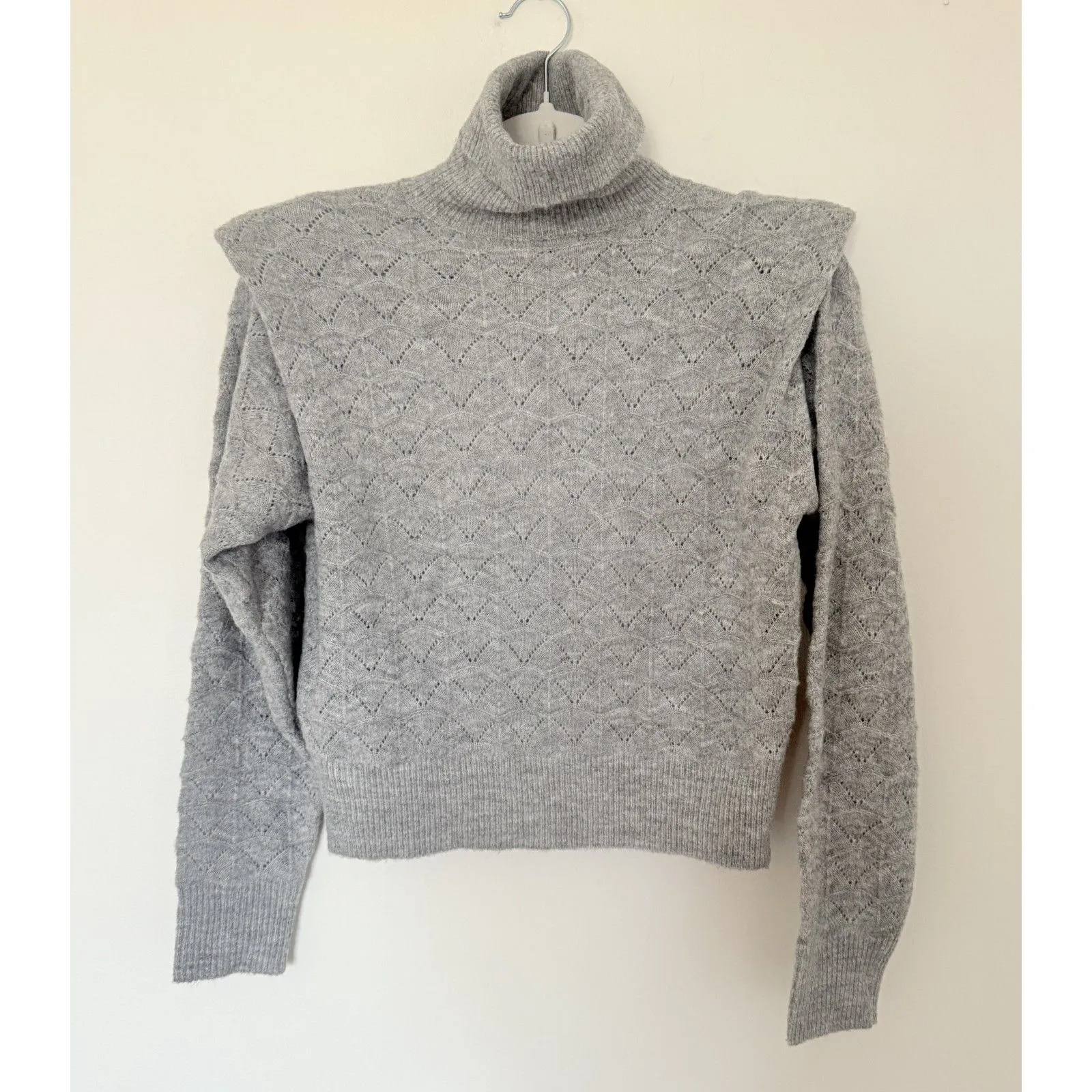 ASTR the Label Textured Turtleneck Wool Blend Light Gray Sweater Sz XS - Image 3