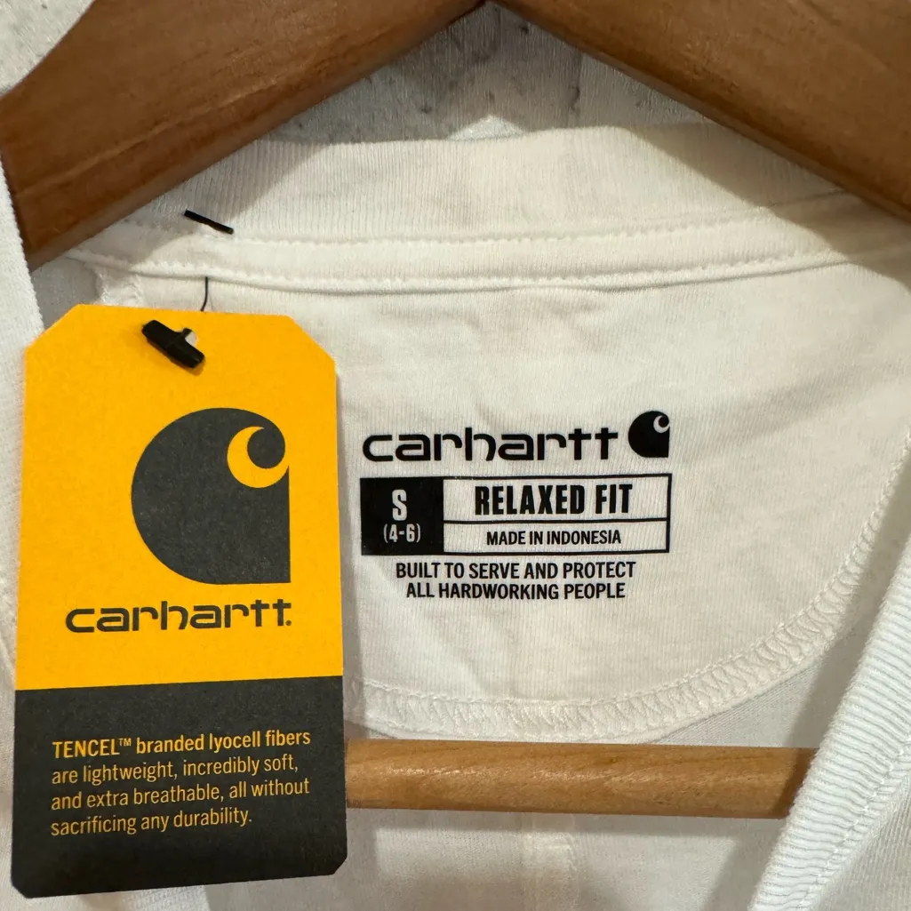 NWT Women’s Carhartt relaxed fit lightweight white tank top, Small - Image 3