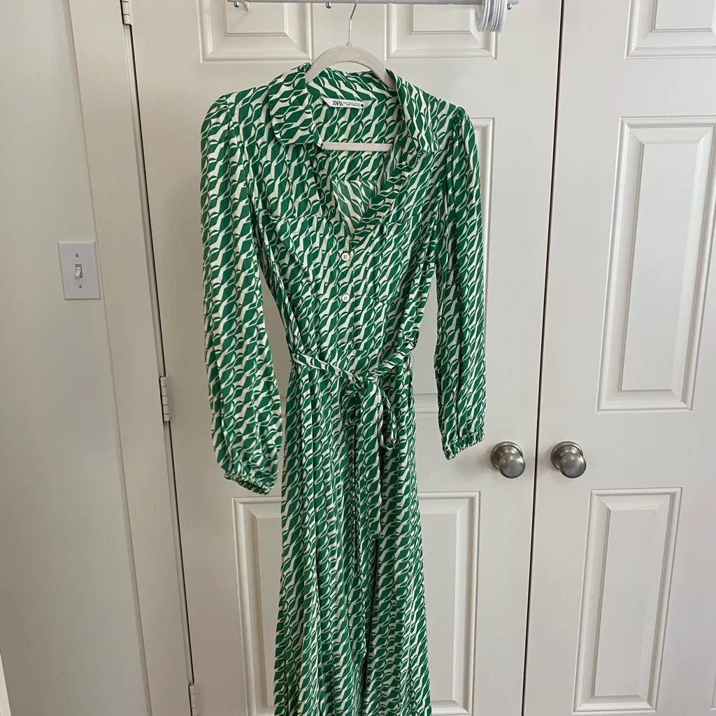 Zara Green Geometric Long Sleeve Dress - Image 3