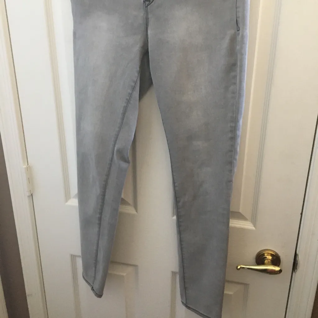 FINAL MARKDOWN Ladies jordache Jeans 6 - Image 2