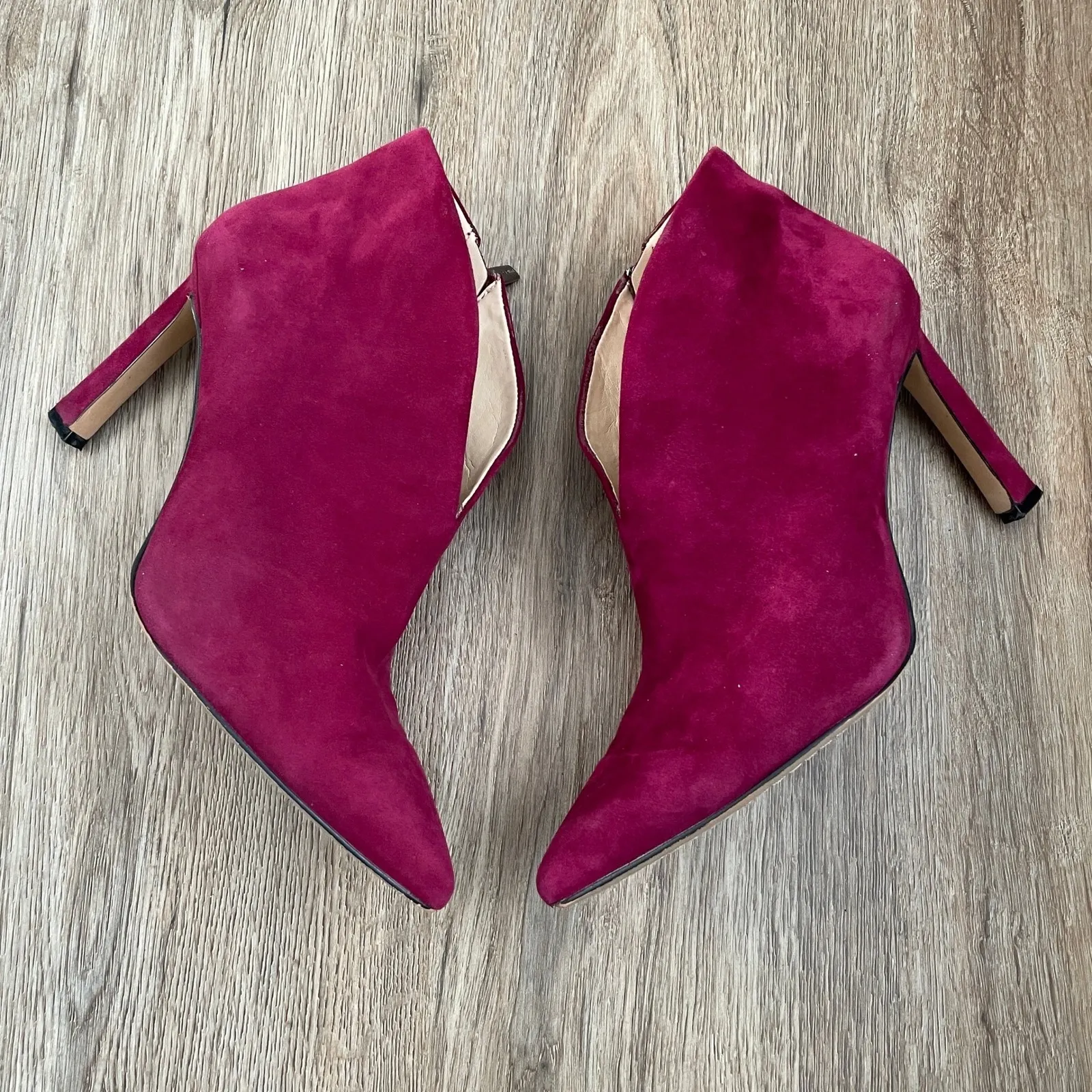 Vince Camuto Suede Pointed Toe Ankle Booties Side Zip Raspberry Women's Size‎ 8 - Image 2