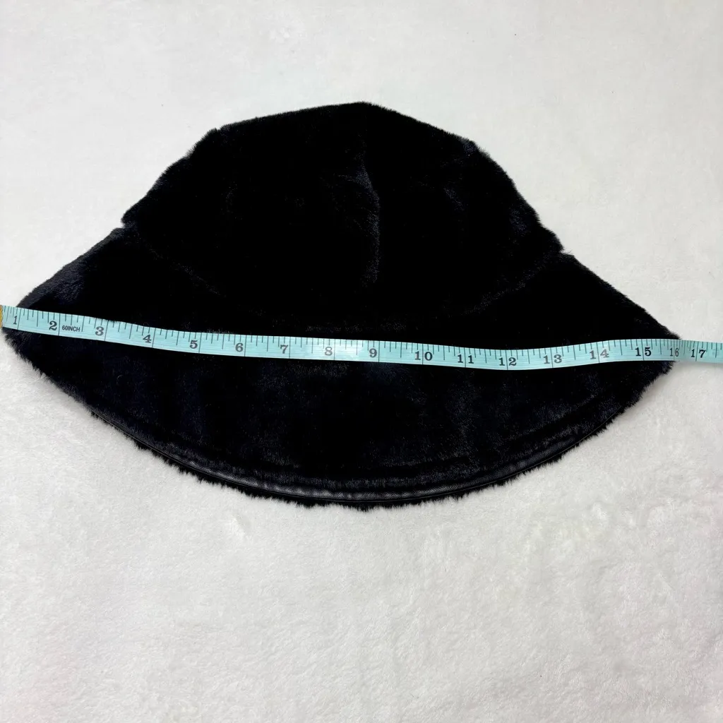 Elegant Black Faux Fur Vegan leather Bucket Hat reversible - Image 9