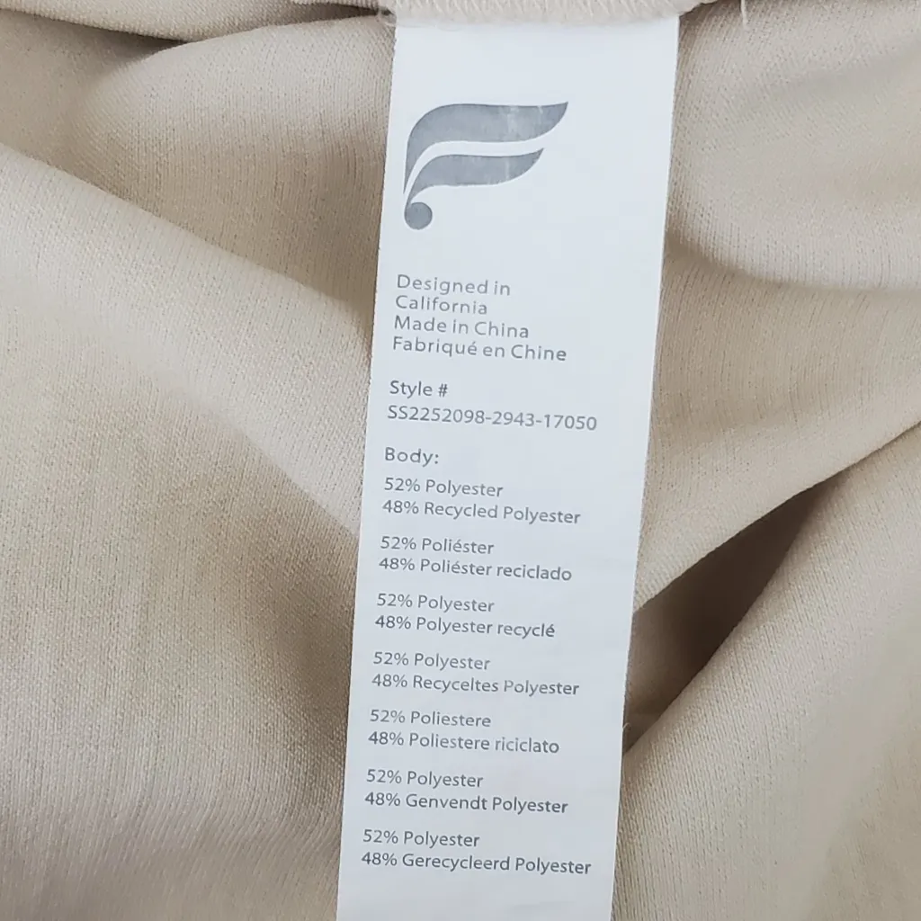 Fabletics Sleep Button Down Silky-soft EcoSatin‎ Fabric Top. Size: L - Image 5