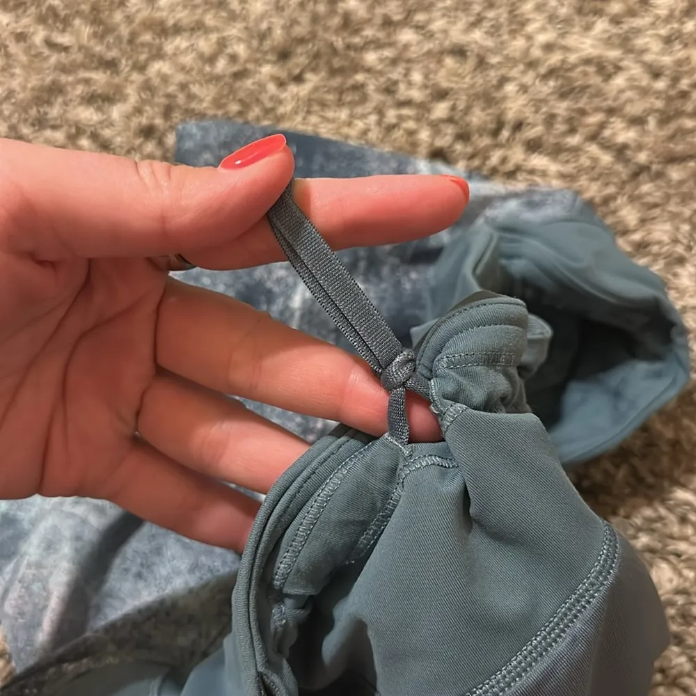 Lululemon Run Time Shorts 2 Size 14 - Image 8