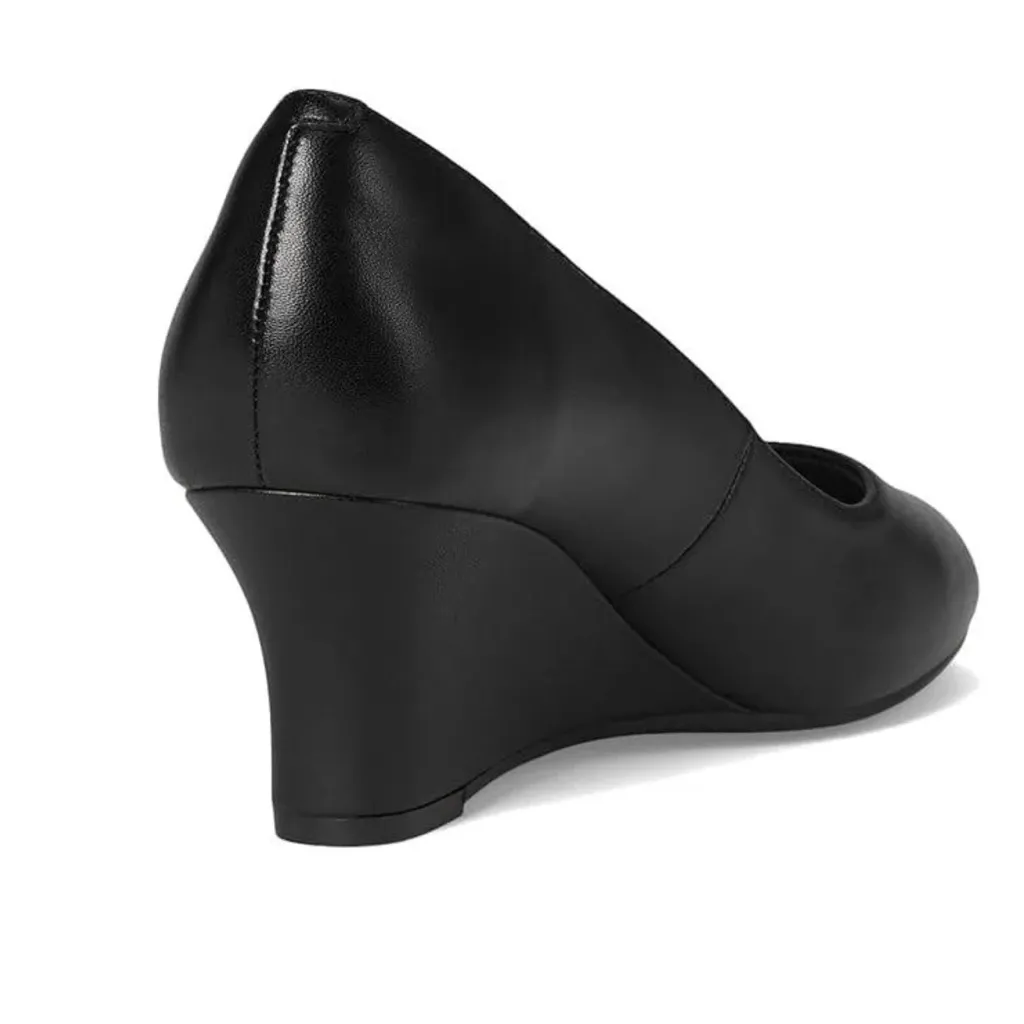 Olivette Pearl Wedge Size 11 Women’s Black Pump. New in Box - Image 5