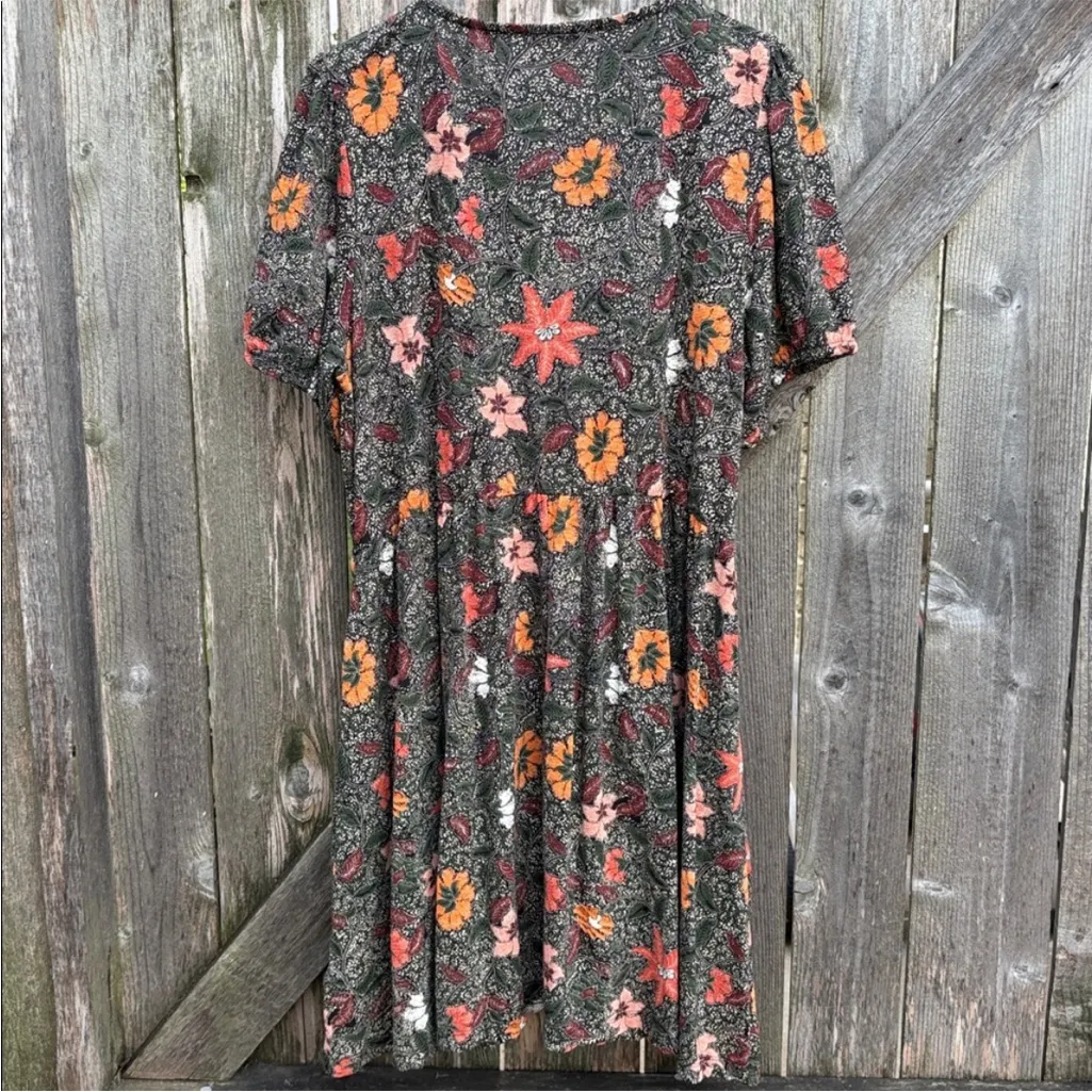 NWOT Fat Face Nell Black / Green Floral
Jersey Dress Size 14 - Image 12