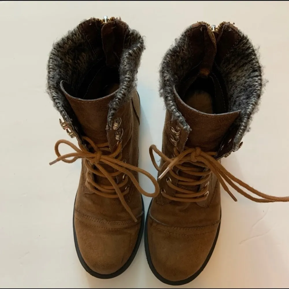 Curfew Combat Boots Tan Size 7 - Image 4