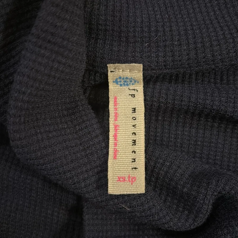 Free People Mountain Mama Crop Top Size XS - Image 4