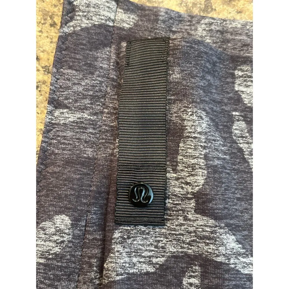 Lululemon Gray Camo Scarf with Snaps - Image 4