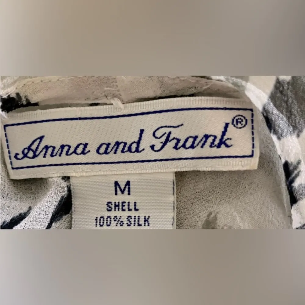 Anna and Frank Silk button up top with ruffles going down the front size: M White Size M - Image 9