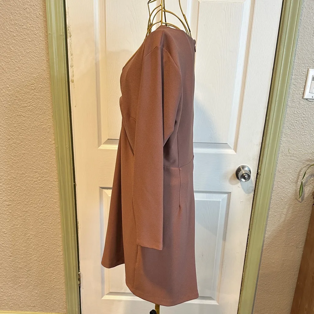 Abercrombie & Fitch Mauve Long Sleeve Dress with Ring Detail - Image 5