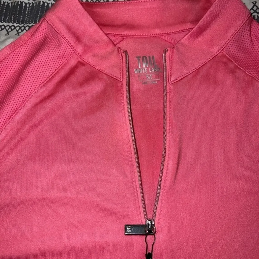 NWT Pink‎ Tail white label top size medium Golf Pink - Image 3