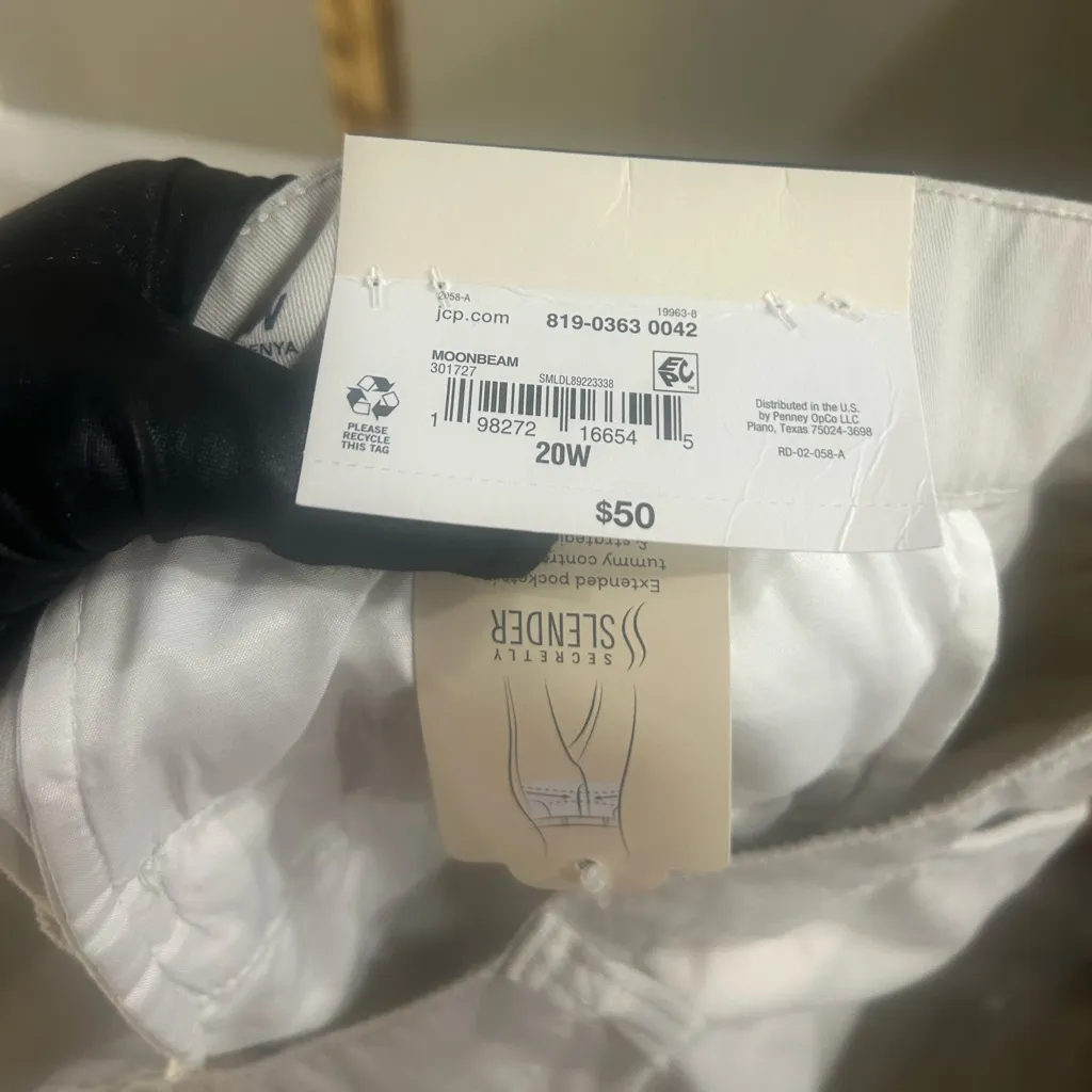 St. John’s Bay White Girlfriend Mid-Rise Chino Pants Women’s Size 20W NWT - Image 5