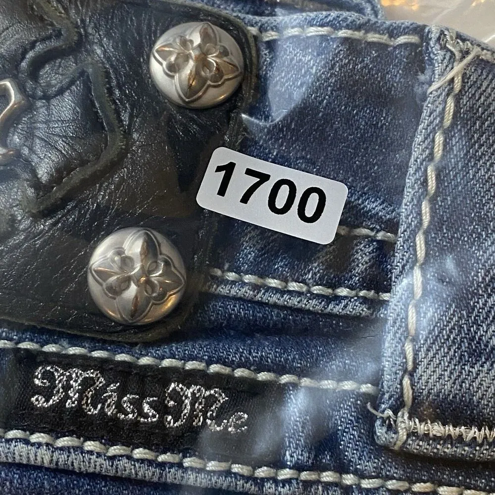 Miss Me Jeans Womens 27 cuffed capri blue Denim embellished fleur de lis Pockets - Image 13