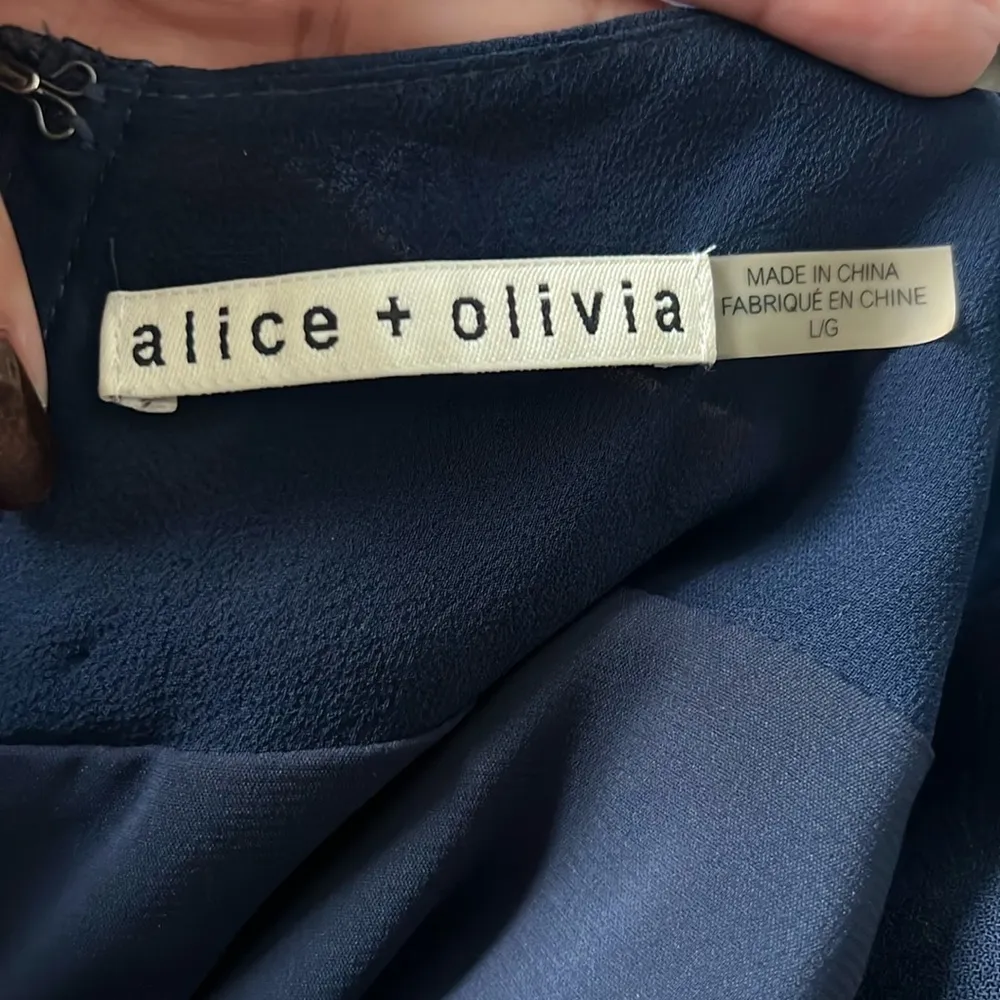 Alice + Olivia Odette Flutter Sleeve Navy Dress - Image 4