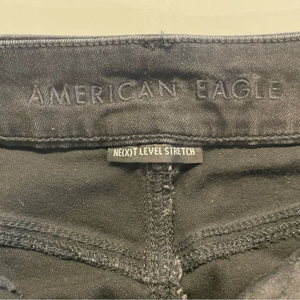 American Eagle Distressed Black Denim Skirt size 2 - Image 6