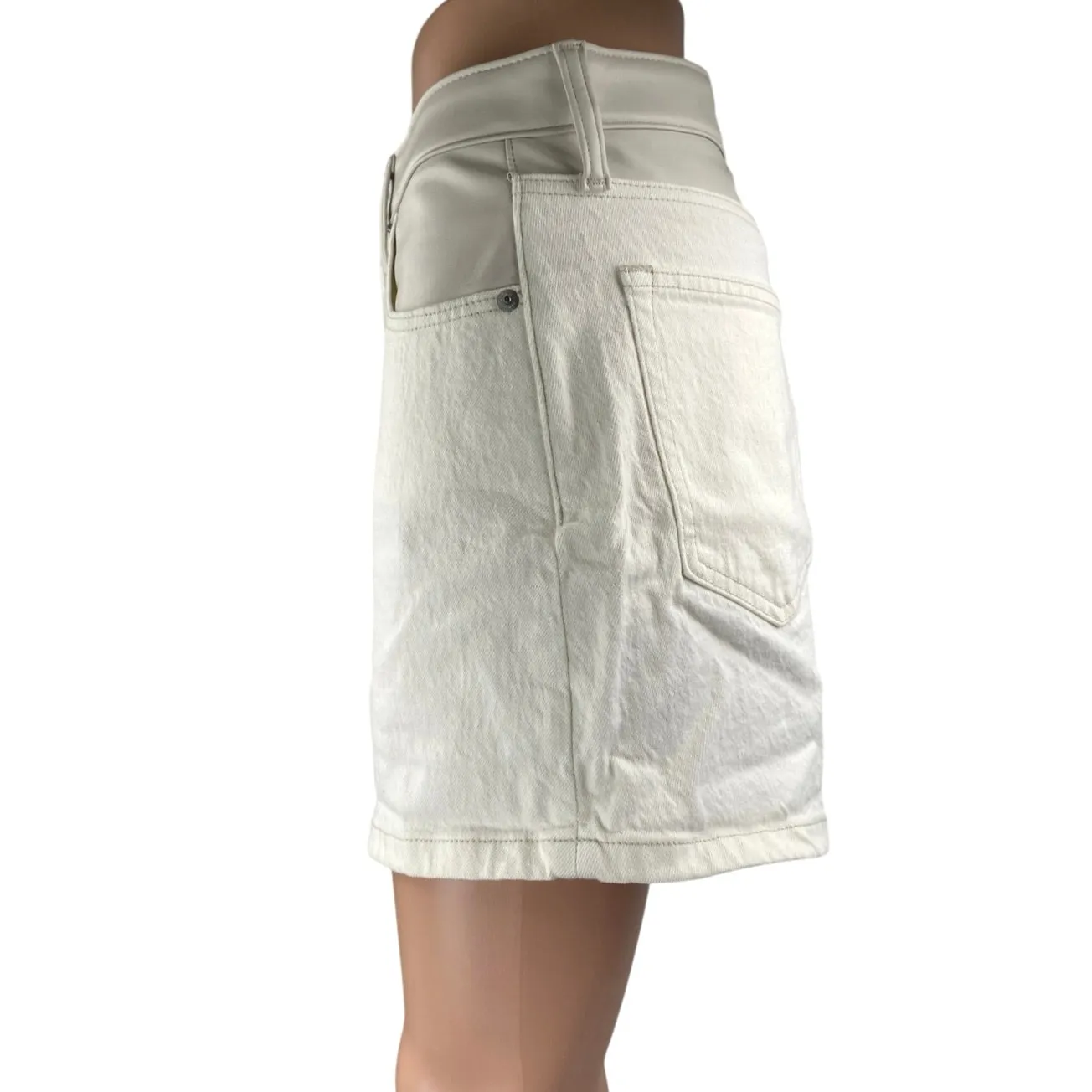 Abercrombie & Fitch The Dad Women's White High Waisted Denim Jean Shorts Size 28 - Image 2