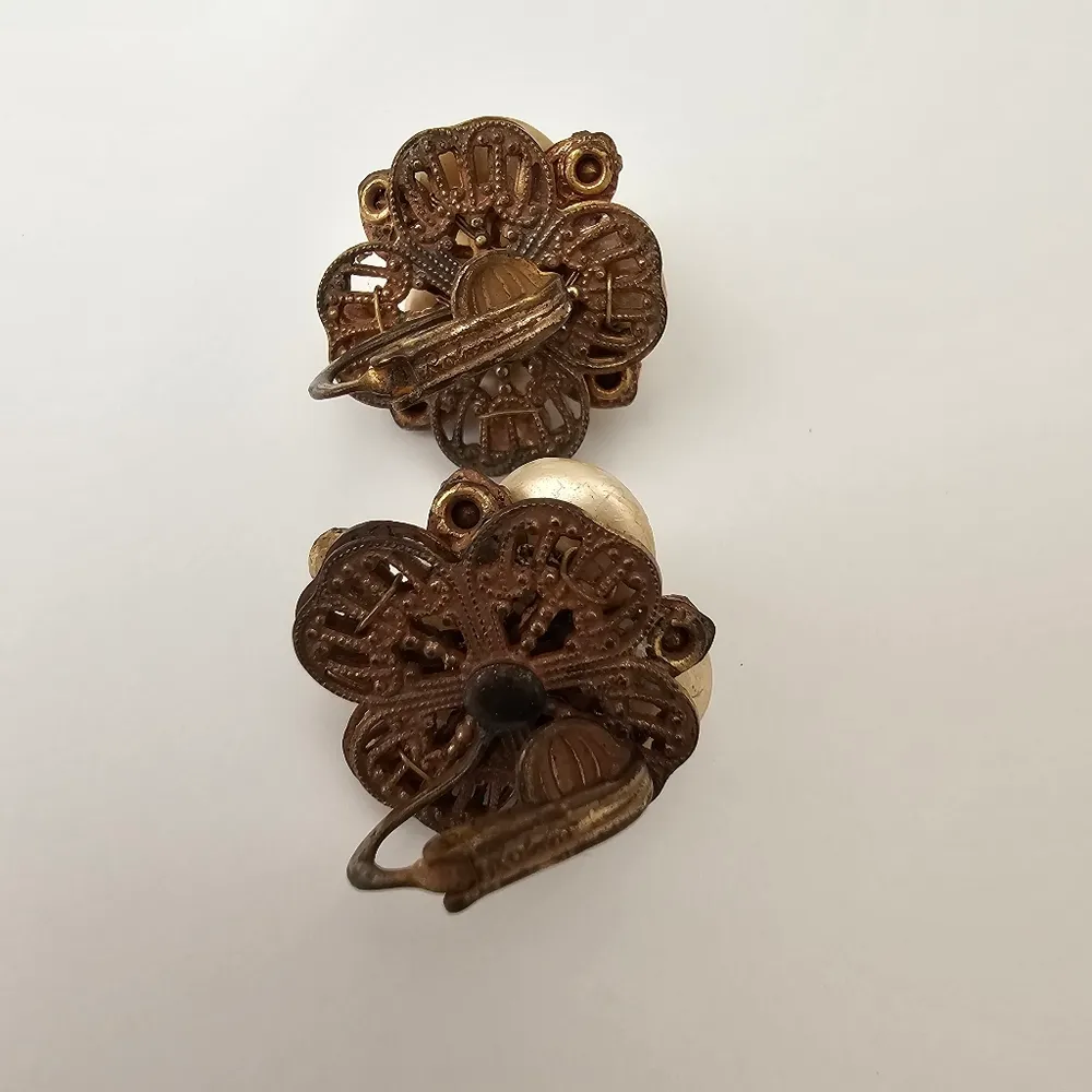 Robert Brass Tone Faux Champagne Pearl Rhinestone Vintage Statement Earrings - Image 3