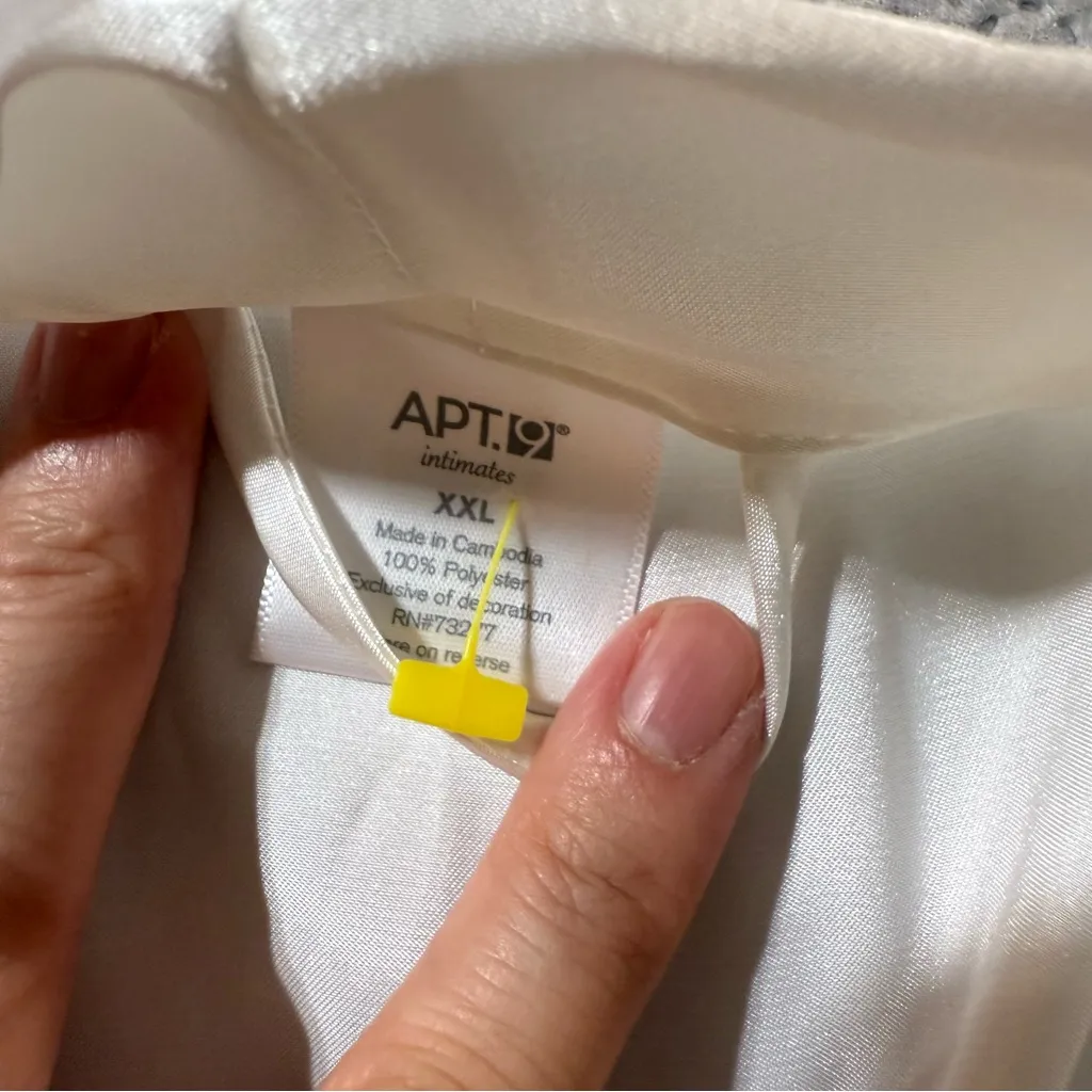 Apt. 9 Intimates White Satin Bride Robe Getting Ready Wedding Size XXLARGE NWT - Image 4