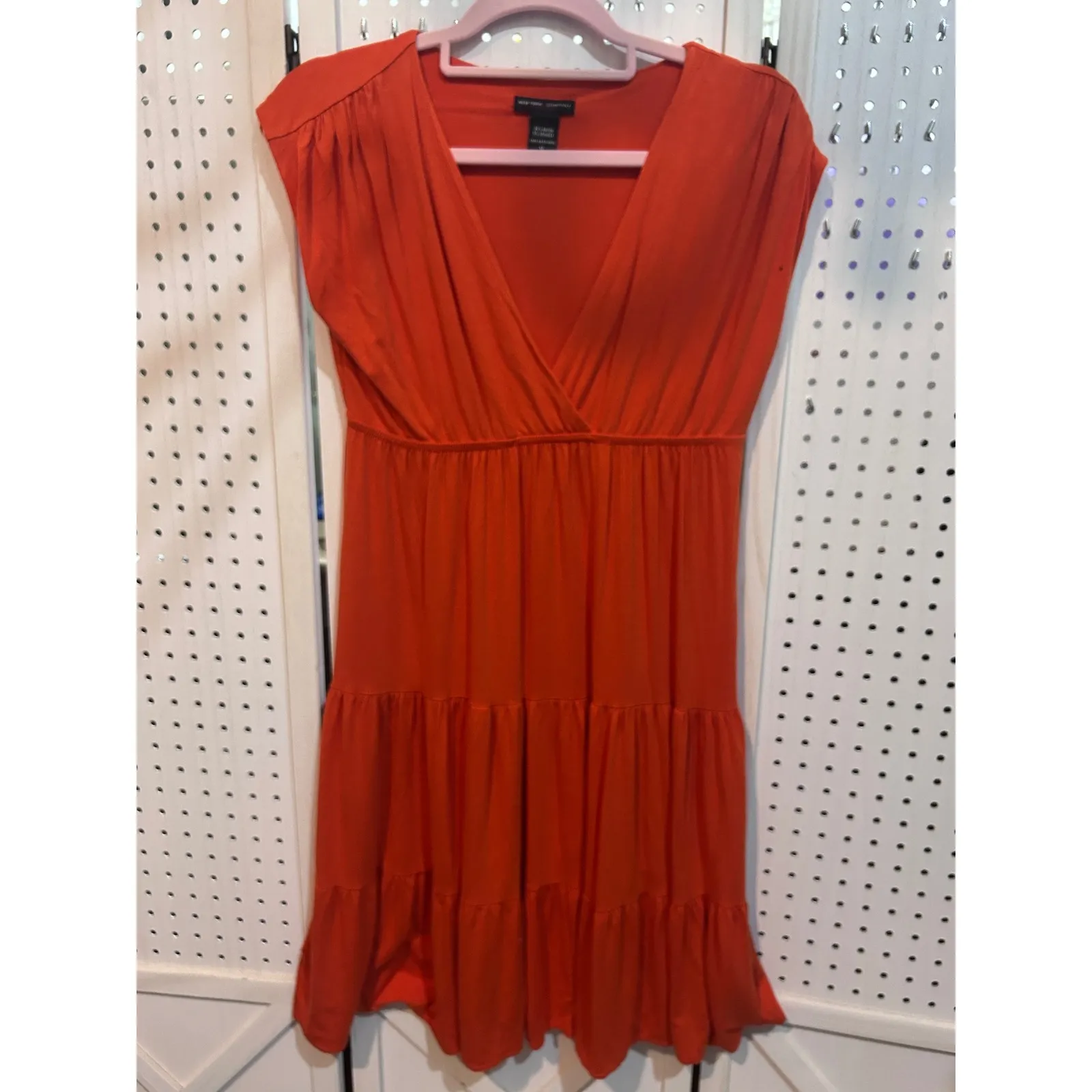 New York Company Orange V‎ Neck Tiered Midi Dress Size Small - Image 2