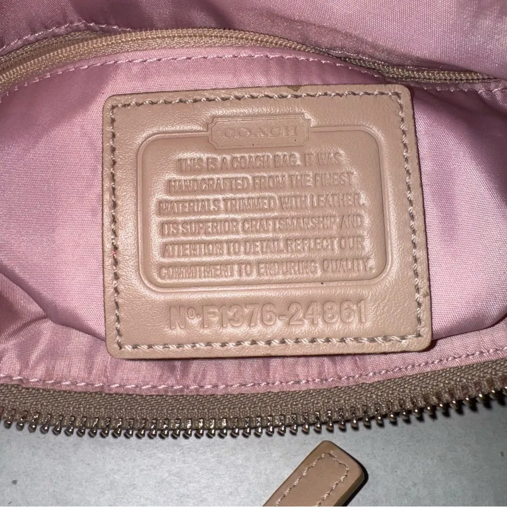 COACH Legacy Weekend Signature Nylon Hippie 24861 Crossbody Messenger Bag Purse - Image 3