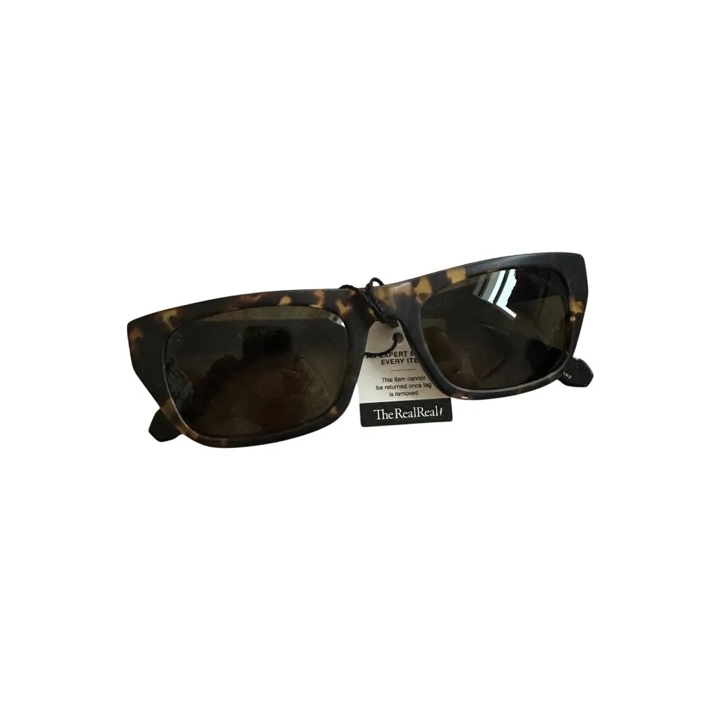 KREWE Women’s Tortoise Square Sunnies Sunglasses w/ Case - Image 3