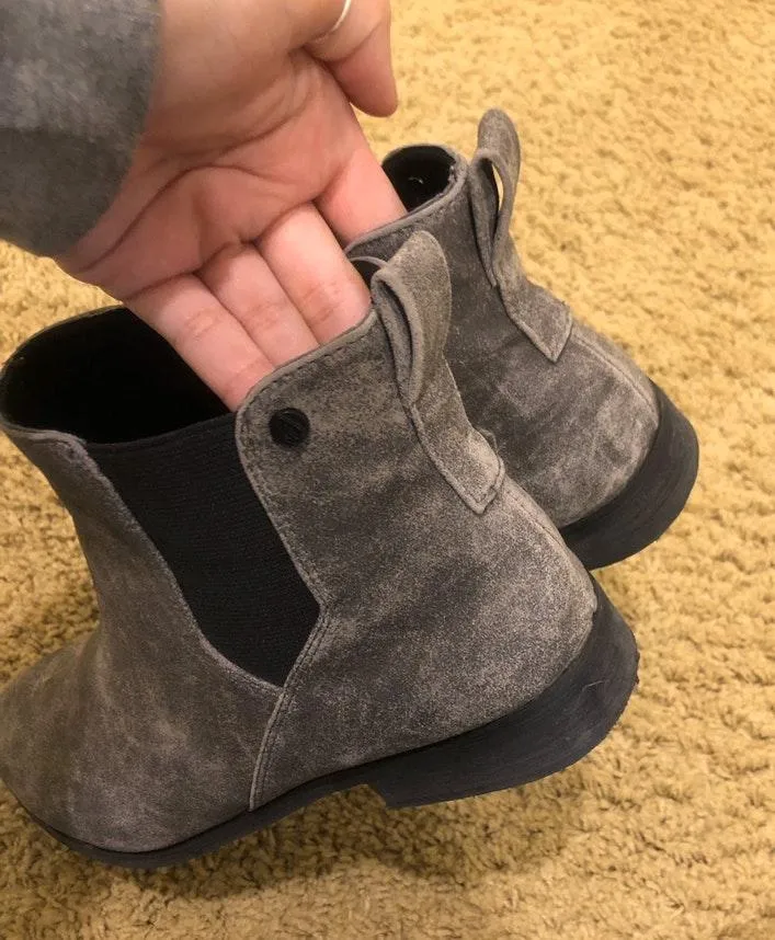 Volcom Gray Booties - Image 4