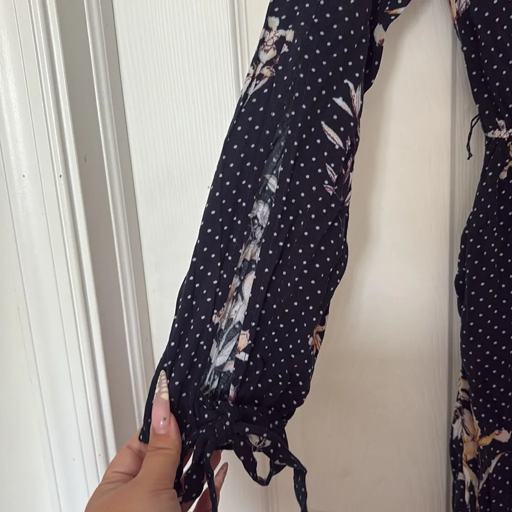 Band of Gypsies Polka Dot Floral Wrap Dress - Image 4