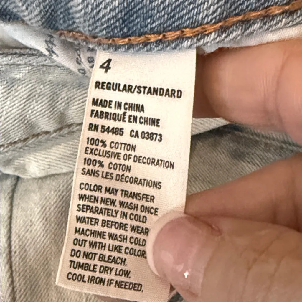 American Eagle  Boy Crop Button-Fly Light-Wash Distressed Jeans Size 4 - Image 9