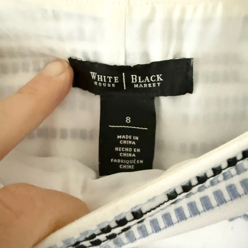 White House Black Market Pencil Skirt in White with Blue Geo Embroidery Size 8 - Image 7