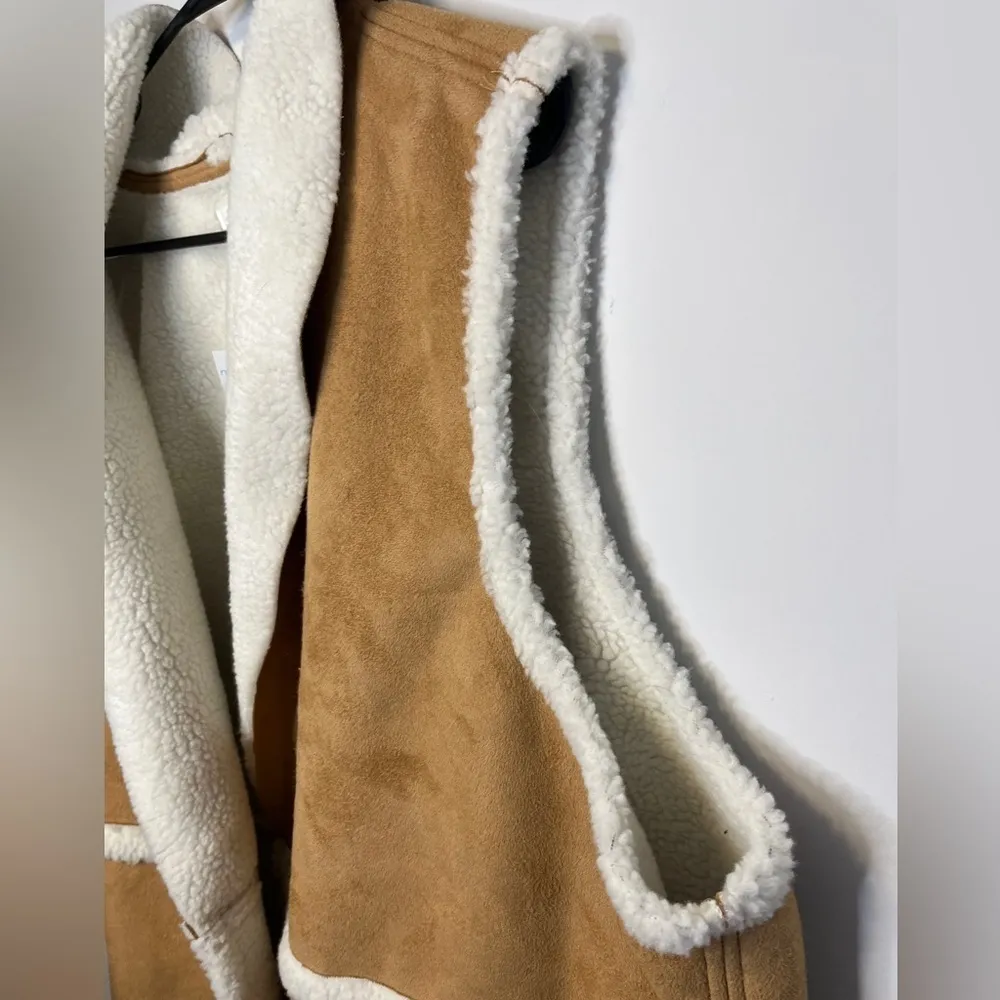 NWT Maurices Faux Sherpa Suede Winter Jacket Vest Women's 3X - Image 5