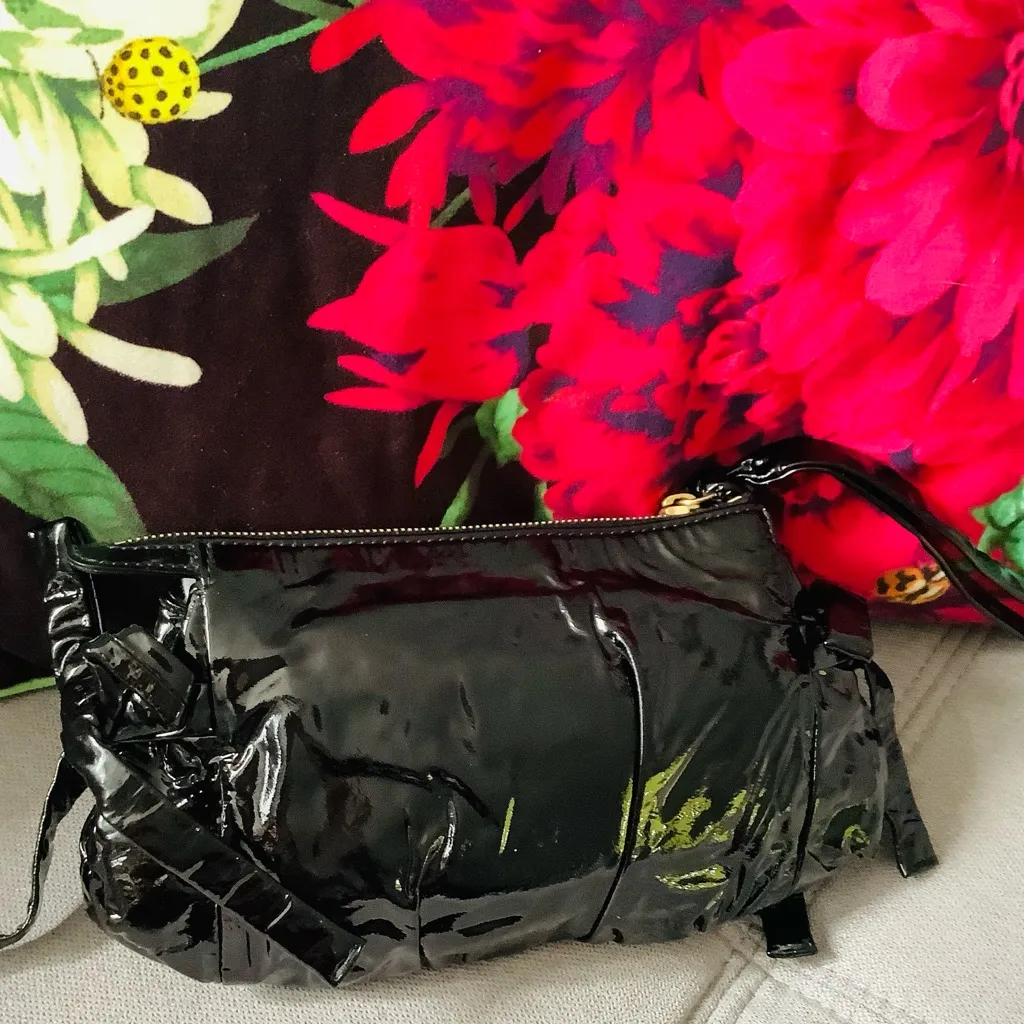 Very dressy GUCCI GO OUT clutch/ bag 🔥🔥🔥 - Image 7